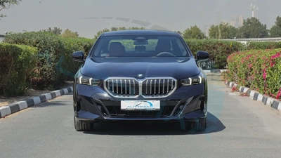 ( Only For Export ) 2026 BMW 5-Series 530i M 2.0T RWD BRAND NEW-3