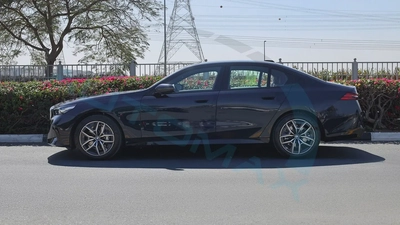 ( Only For Export ) 2026 BMW 5-Series 530i M 2.0T RWD BRAND NEW-18