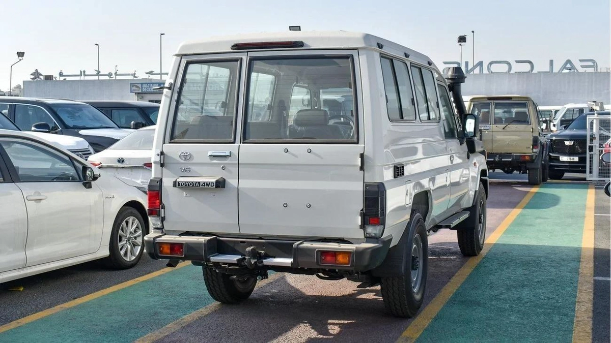 Toyota Land Cruiser 70 LC78 4.0L Double Tank Auto Transmission