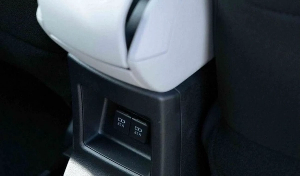 Toyota Veloz Toyota Veloz V 1.5 - Black inside Black 2025