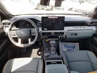 Toyota Tacoma TrailHunter Brand New * Export Price *-9