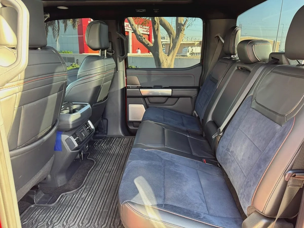 **2022**37 GCC SPEC NEAT AND CLEAN UNDER WARRANTY
