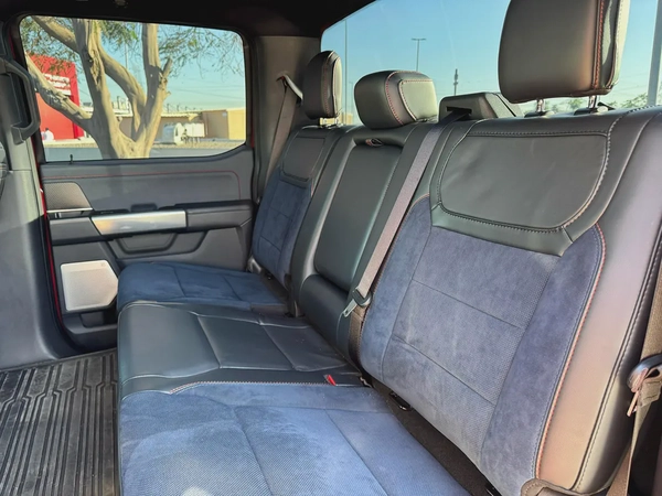 **2022**37 GCC SPEC NEAT AND CLEAN UNDER WARRANTY