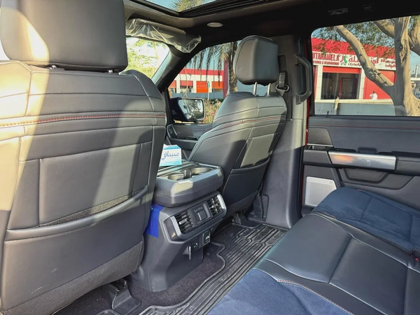**2022**37 GCC SPEC NEAT AND CLEAN UNDER WARRANTY