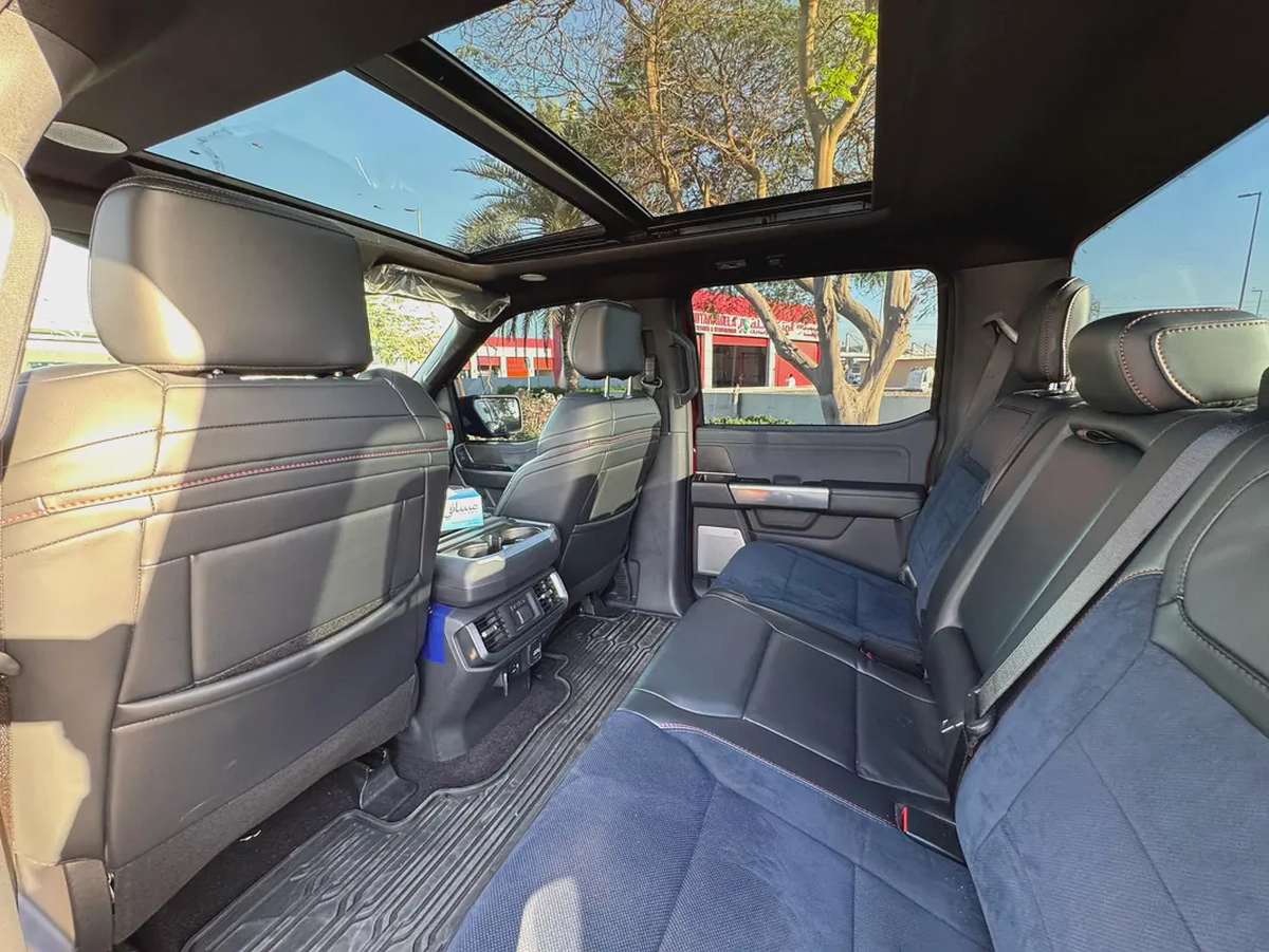 **2022**37 GCC SPEC NEAT AND CLEAN UNDER WARRANTY-14-14