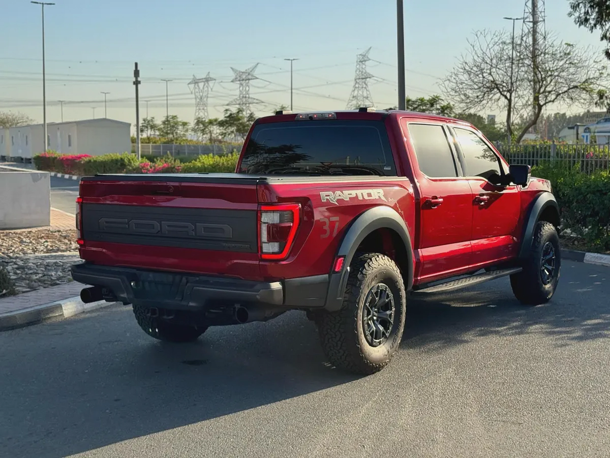 **2022**37 GCC SPEC NEAT AND CLEAN UNDER WARRANTY-16-16