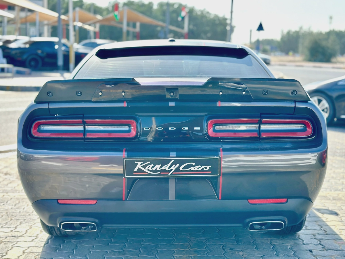 2019 Dodge Challenger SXT-4-4