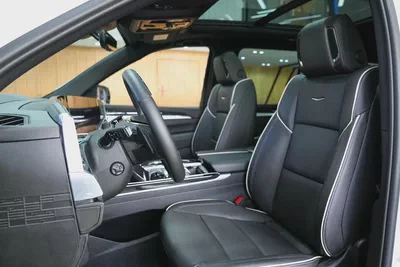 2025 - CADILLAC ESCALADE SPORT PLATINUM - Prestige Condition for 444,000.00 AED-12