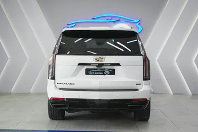 2025 - CADILLAC ESCALADE SPORT PLATINUM - Prestige Condition for 444,000.00 AED-3