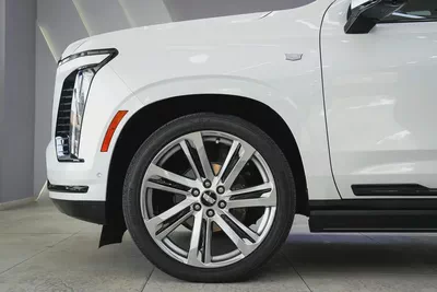 2025 - CADILLAC ESCALADE SPORT PLATINUM - Prestige Condition for 444,000.00 AED-8