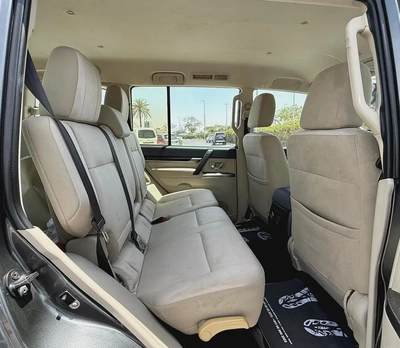 2012 Mitsubishi Pajero GLS V6 AWD G.C.C-17
