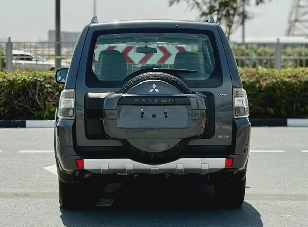 2012 Mitsubishi Pajero GLS V6 AWD G.C.C