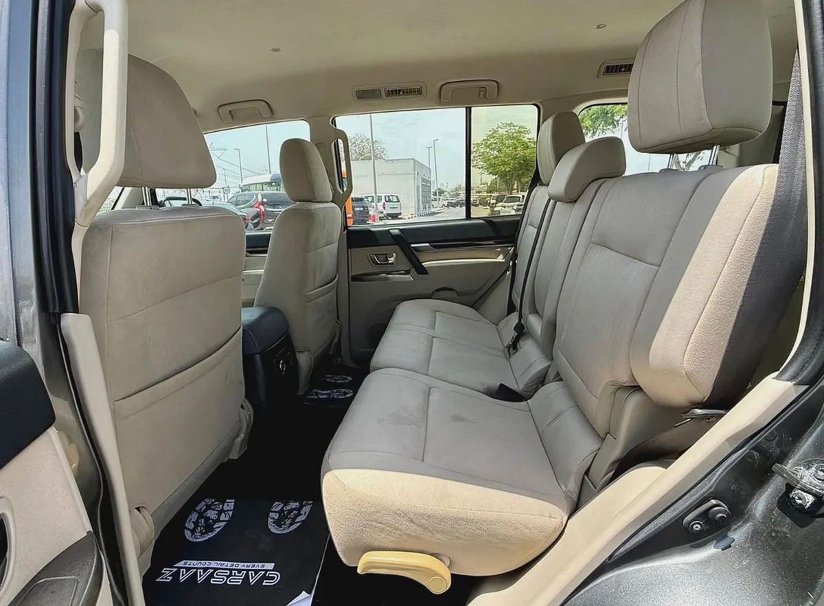 2012 Mitsubishi Pajero GLS V6 AWD G.C.C-16-16
