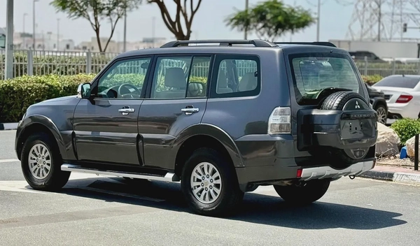 2012 Mitsubishi Pajero GLS V6 AWD G.C.C