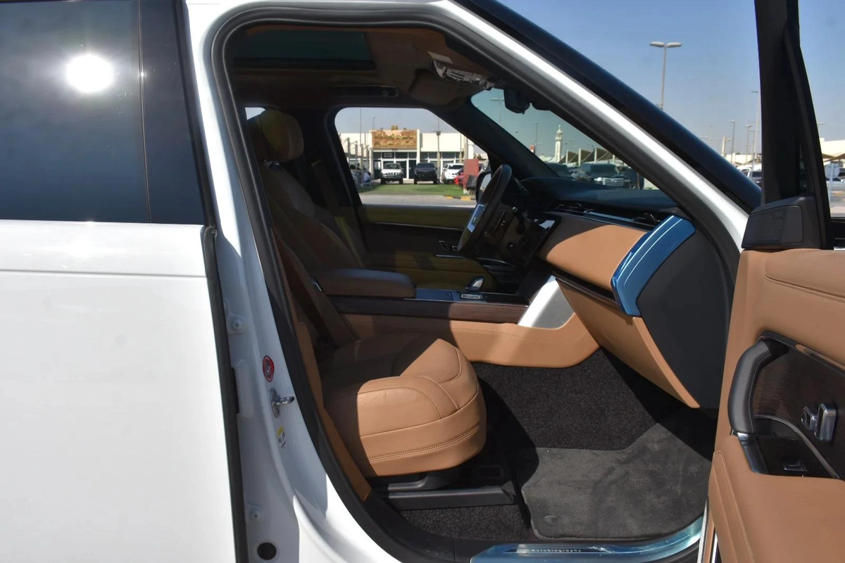 RANGE ROVER AUTOBIOGRAPHY 2025 | WHITE-10-10