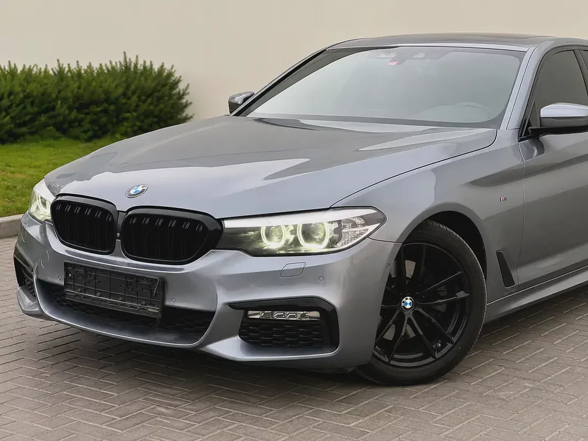 AED 1,183 P.M |BMW 5-Series 520i M Sport 2018 | GCC Specs | Pristine Condition-4-4