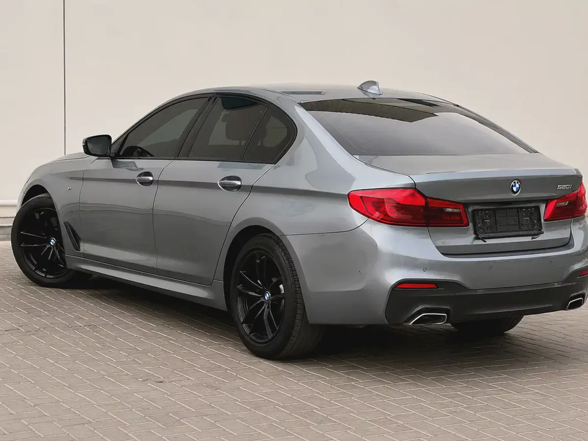 AED 1,183 P.M |BMW 5-Series 520i M Sport 2018 | GCC Specs | Pristine Condition-5-5
