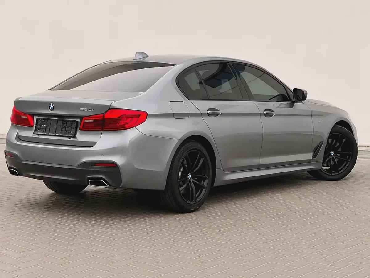 AED 1,183 P.M |BMW 5-Series 520i M Sport 2018 | GCC Specs | Pristine Condition-6-6