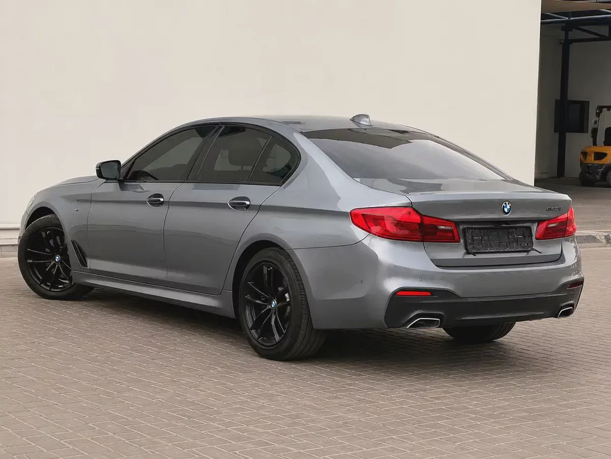 AED 1,183 P.M |BMW 5-Series 520i M Sport 2018 | GCC Specs | Pristine Condition-7-7