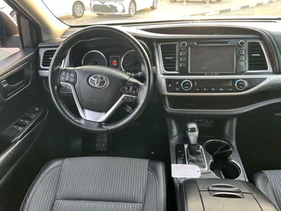 Toyota Highlander LE 2017 Toyota Highlander - MidOption - 3.5L V6 - Full 7 Seater - Trunk Auto-12