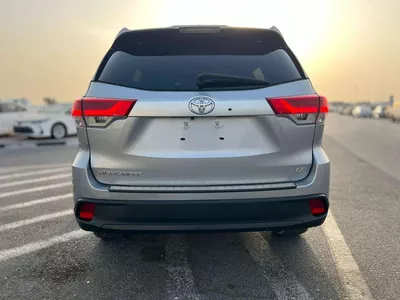 Toyota Highlander LE 2017 Toyota Highlander - MidOption - 3.5L V6 - Full 7 Seater - Trunk Auto-7