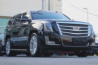 Cadillac Escalade Platinum 2018 Full Option-2