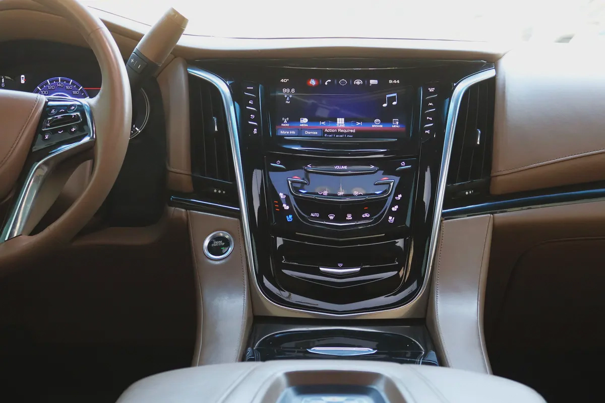Cadillac Escalade Platinum 2018 Full Option-16-16