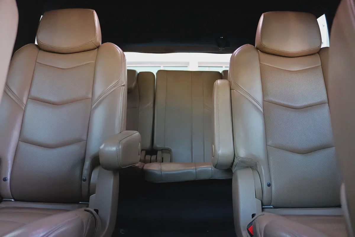 Cadillac Escalade Platinum 2018 Full Option-19-19