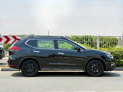 NISSAN X-TRAIL SV GCC SPECS-6