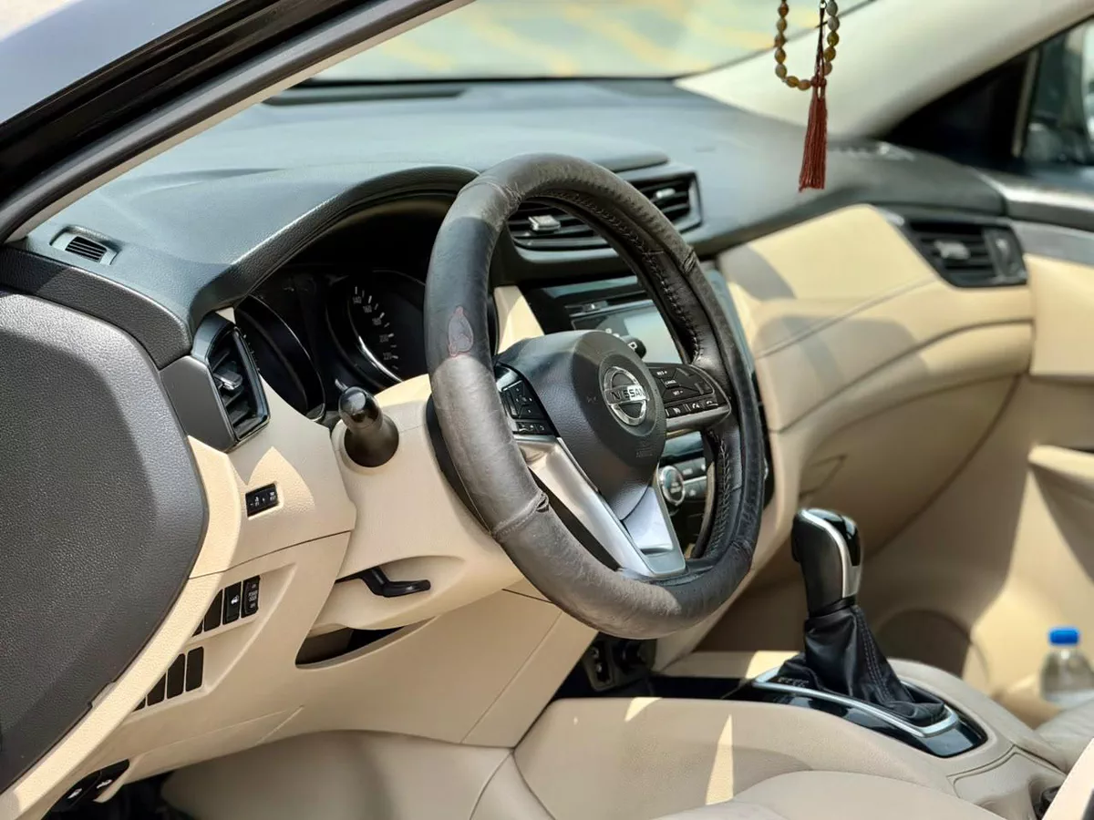 NISSAN X-TRAIL SV GCC SPECS-9-9