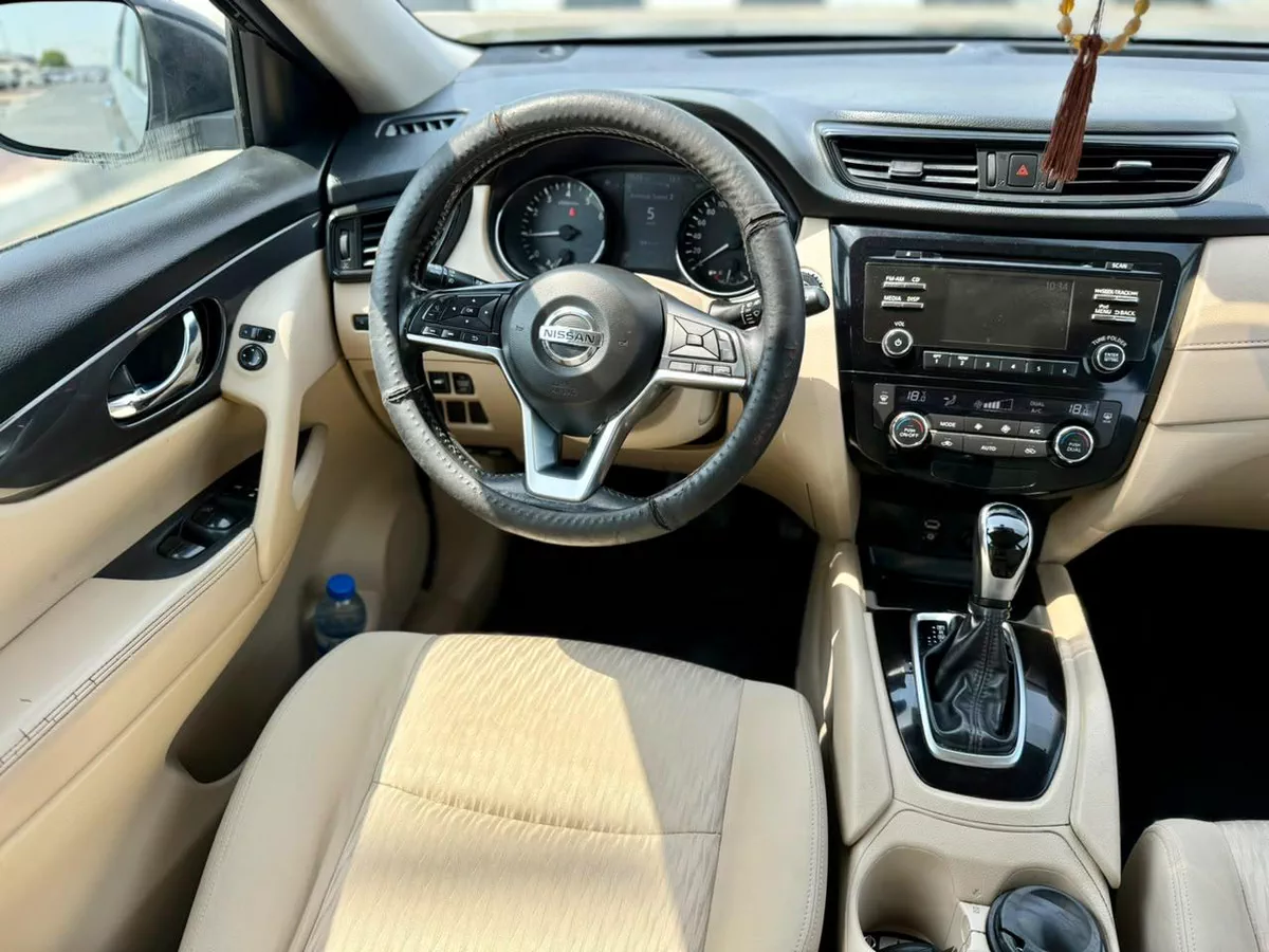 NISSAN X-TRAIL SV GCC SPECS-2-2