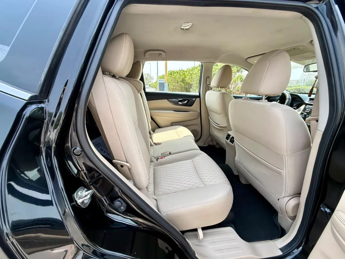 NISSAN X-TRAIL SV GCC SPECS-5-5
