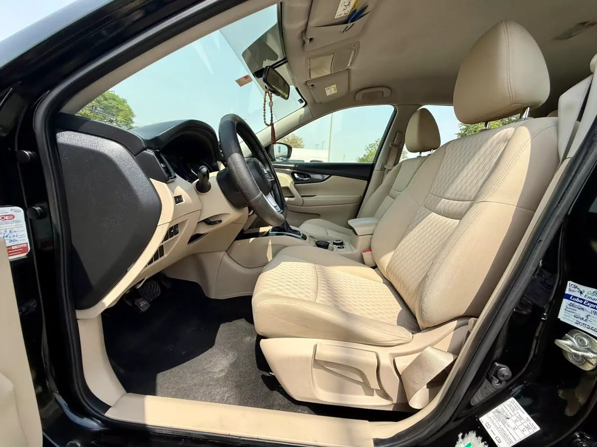 NISSAN X-TRAIL SV GCC SPECS-15-15