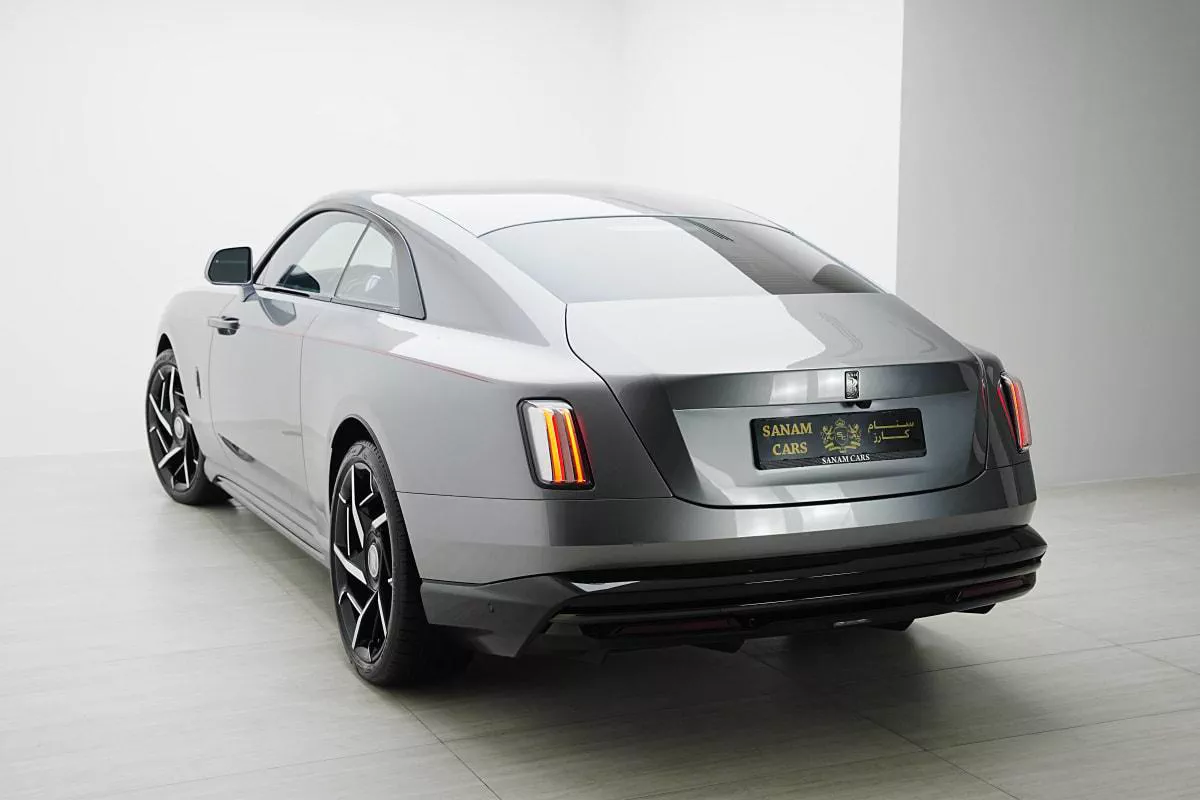 Rolls-Royce Spectre Black Badge-12-12