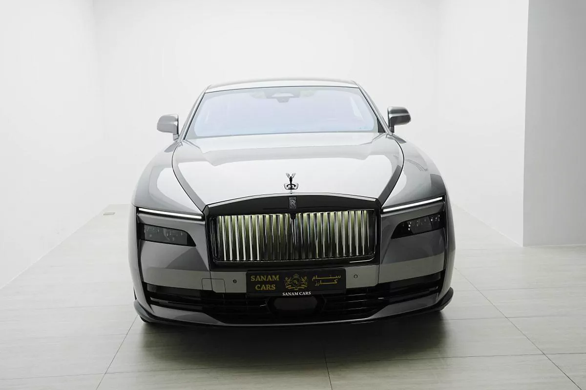 Rolls-Royce Spectre Black Badge-7-7