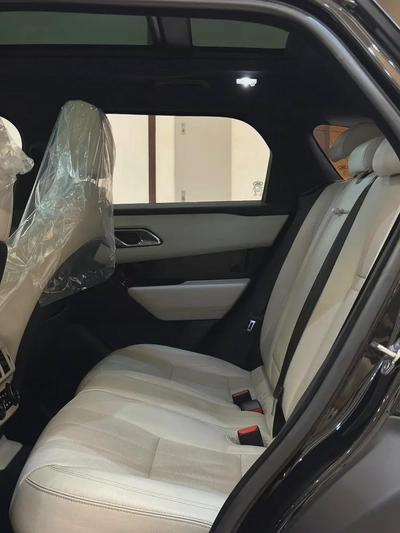 Land Rover Range Rover Velar P250 S 2018 - GCC Specs-11