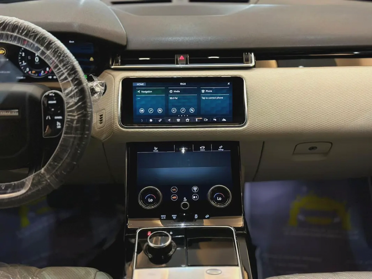 Land Rover Range Rover Velar P250 S 2018 - GCC Specs-9-9