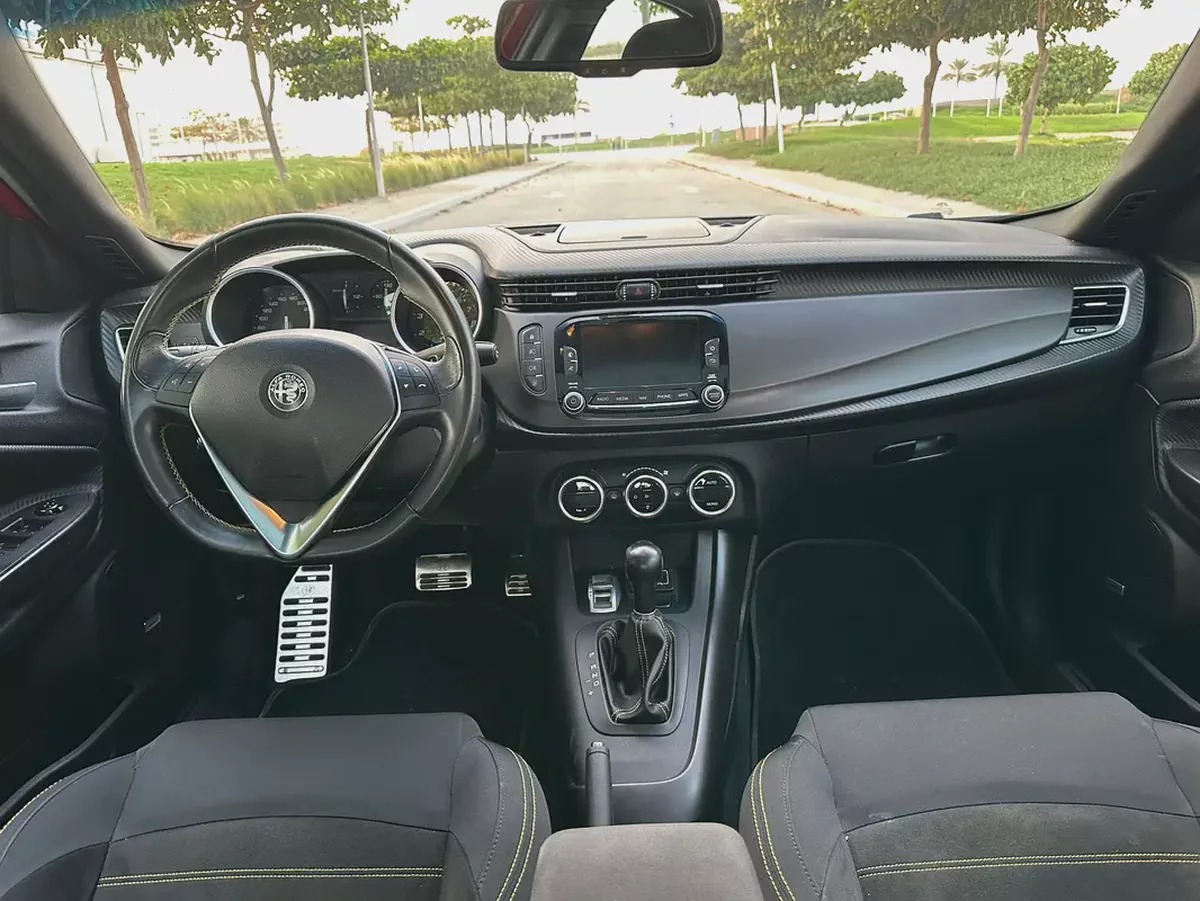 2021 Alfa Romeo Giulietta Turbo Full | GCC Specs | Pristine Condition-10-10