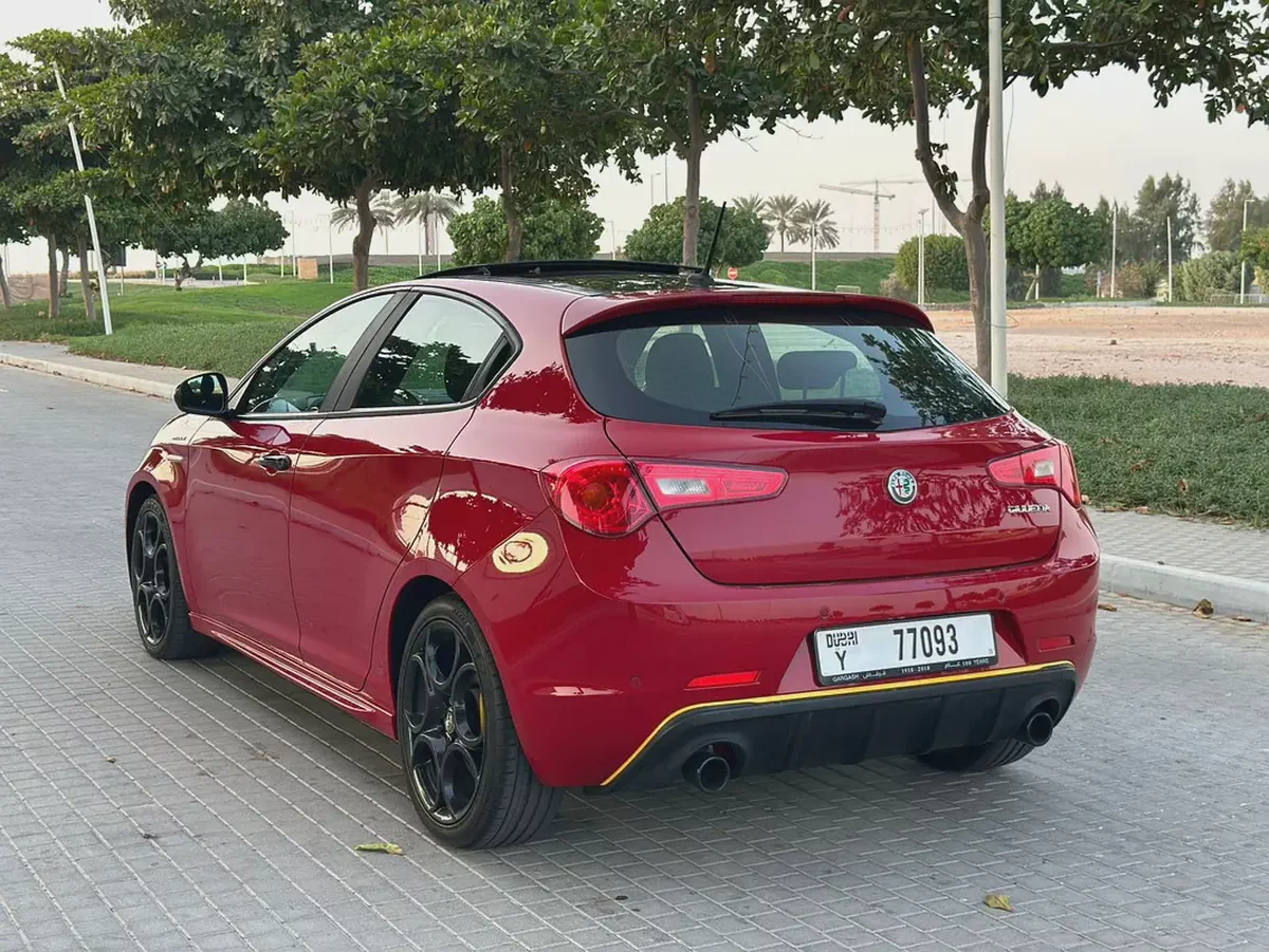 2021 Alfa Romeo Giulietta Turbo Full | GCC Specs | Pristine Condition-4-4