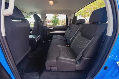 2021 Toyota Tundra Crewmax SR5 - American Specs - Excellent Condition-8