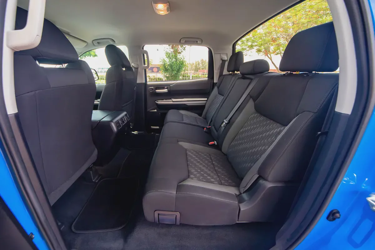 2021 Toyota Tundra Crewmax SR5 - American Specs - Excellent Condition-8-8