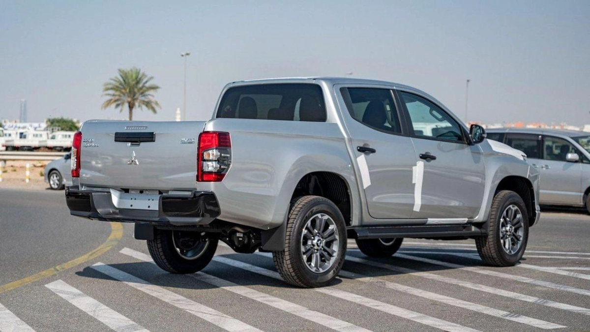 Mitsubishi L200 GLS MITSUBISHI L200 SPORTERO DC 2.4D AT 4X4 MY2023-2-0