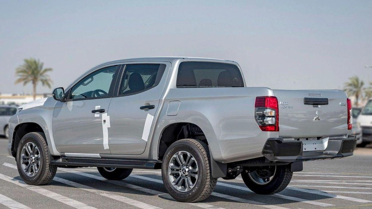 Mitsubishi L200 GLS MITSUBISHI L200 SPORTERO DC 2.4D AT 4X4 MY2023-5-0