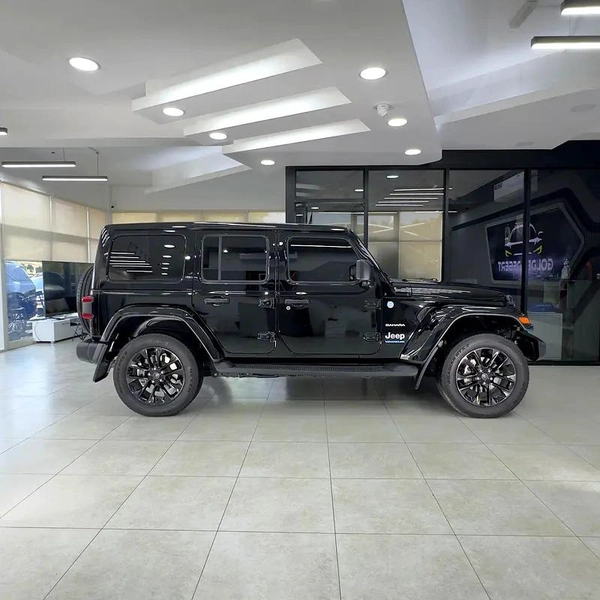 2024 Jeep Wrangler Sahara 4xe