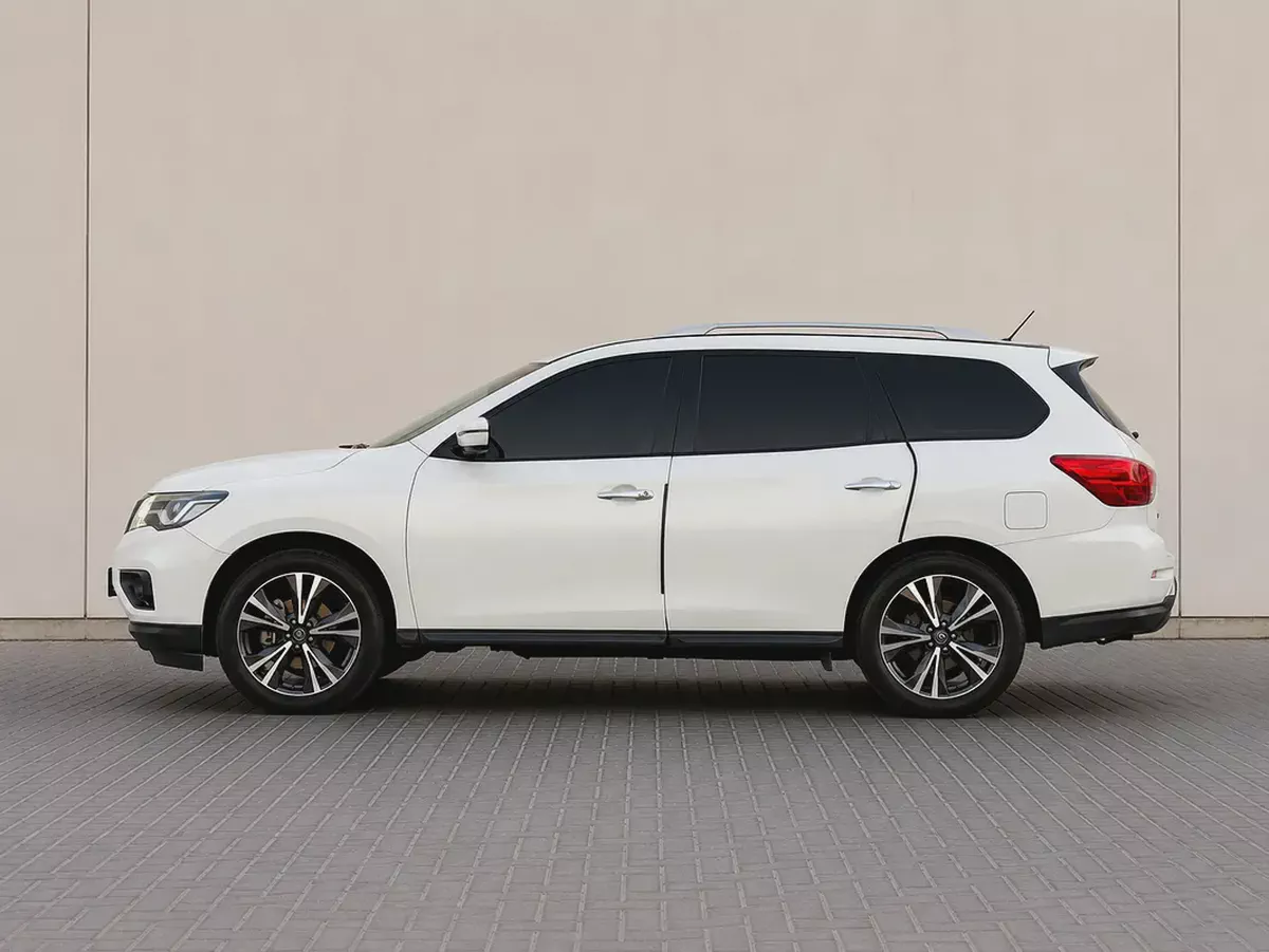 AED 873 P.M | 2018 Nissan Pathfinder SL | GCC Specs | Low Mileage | Family SUV-7-7