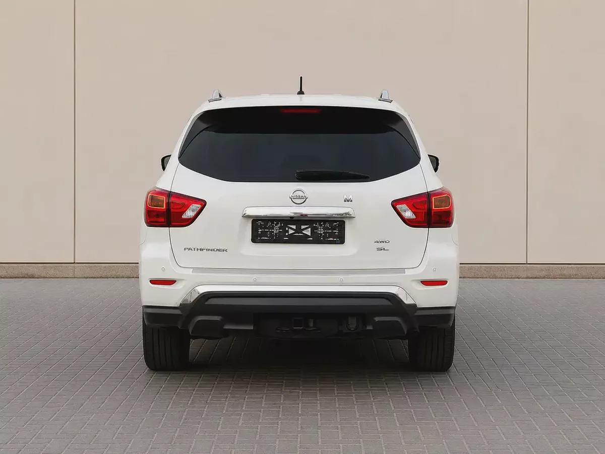AED 873 P.M | 2018 Nissan Pathfinder SL | GCC Specs | Low Mileage | Family SUV-8-8