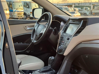 Hyundai Santa Fe 2018 Hyundai Santafe Fe Sports Full Options 2.0T V4  AWD 4x4 - Panoramic View - 360* 5 CAM --10