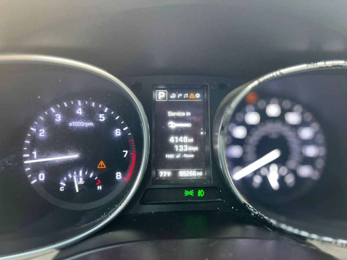 Hyundai Santa Fe 2018 Hyundai Santafe Fe Sports Full Options 2.0T V4  AWD 4x4 - Panoramic View - 360* 5 CAM --21-0