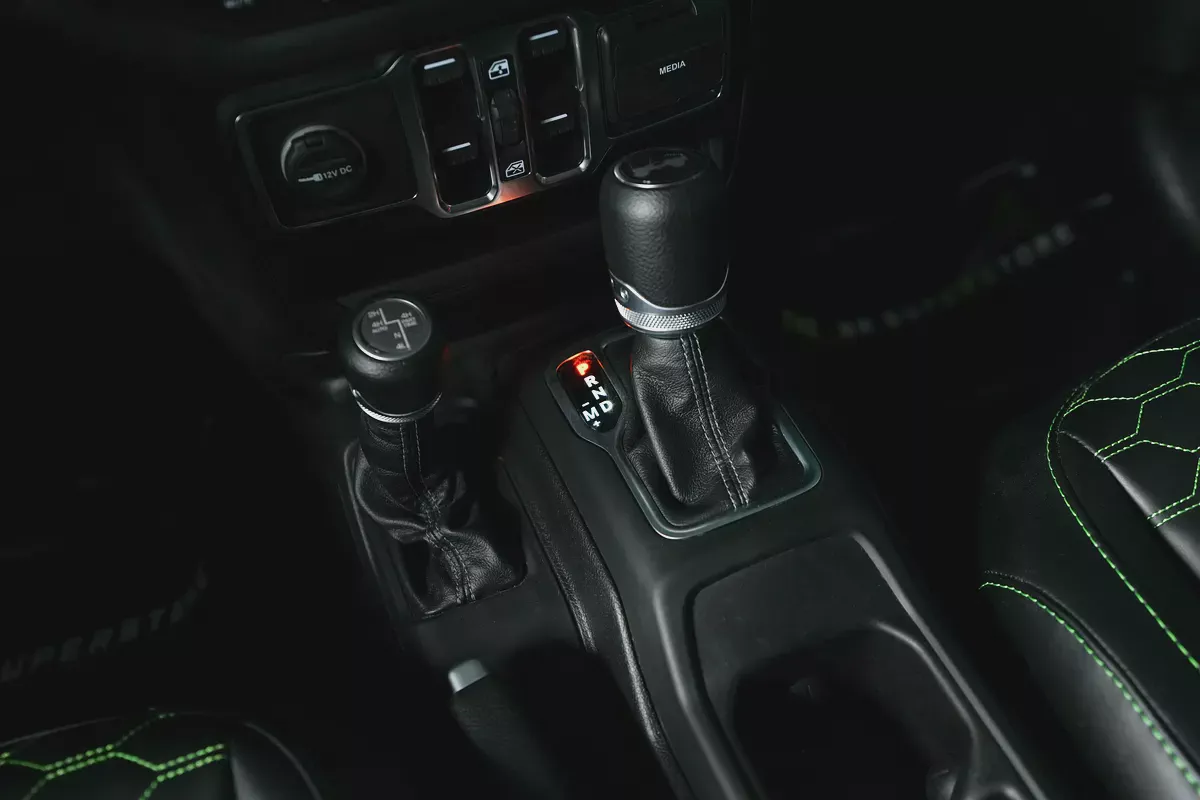 Jeep Wrangler 4DR SPORT-Full Option-Main Dealer Warranty and Service Contract-GCC Specification-14-14