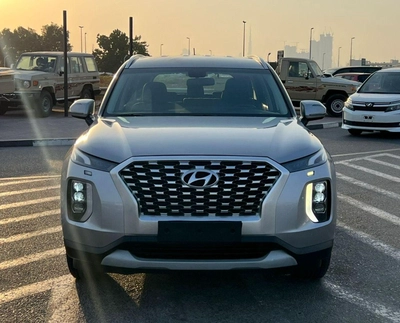 Hyundai Palisade 2022 Hyundai Paliside Gcc specs - 3.5L V6 -AWD 4x4 - Rear Camera & Sensor  - 7 Seater-2